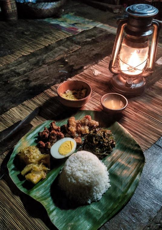 Beda Hitungan, Satu Niat: Warga Aboge Lemah Ireng Kalisalak Gelar Tirakatan 1 Suro demi Ketenteraman Desa